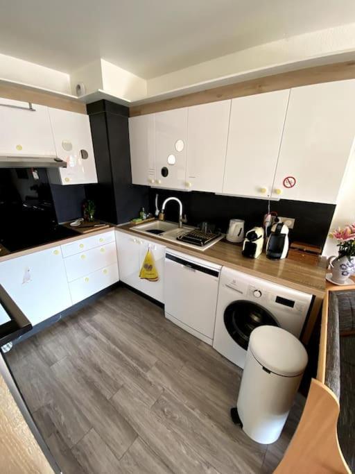 Logement Cosy, Situe Entre Ciel Et Mer Ванс Екстер'єр фото