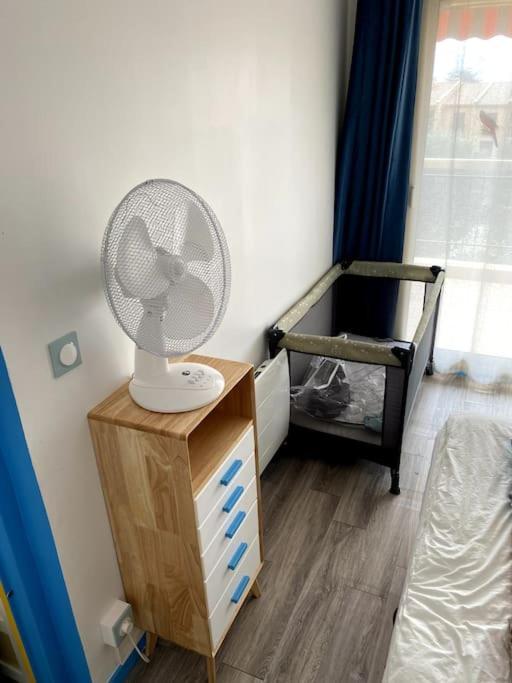 Logement Cosy, Situe Entre Ciel Et Mer Ванс Екстер'єр фото